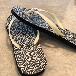 Tory Burch Brown/White Rubber Flip Flops Size 9